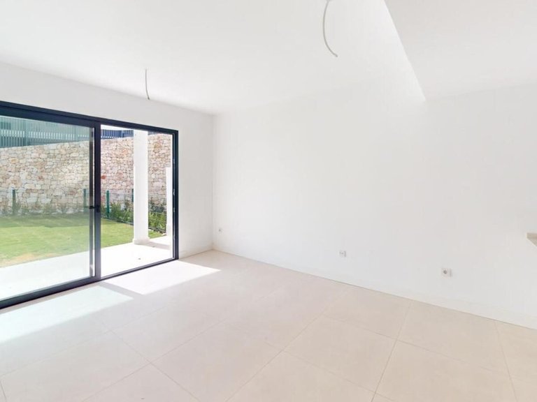 Apartment for Sale in Higueron, Malaga 4