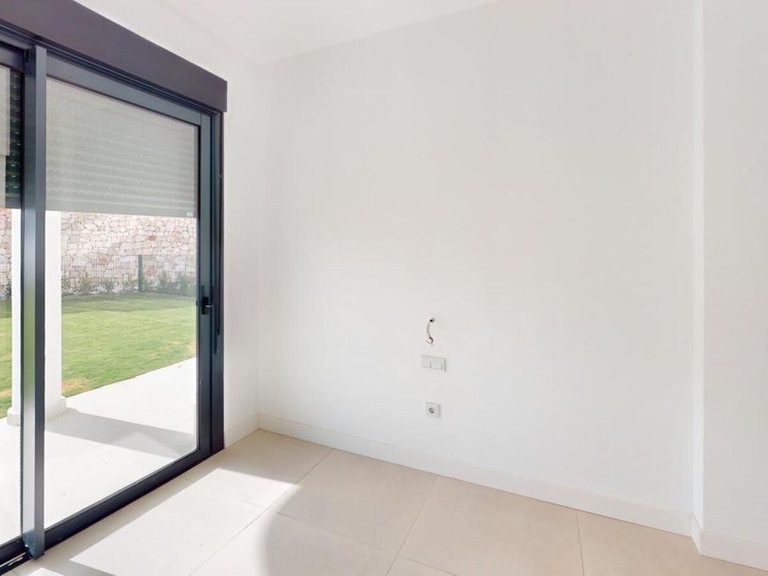 Apartment for Sale in Higueron, Malaga 9