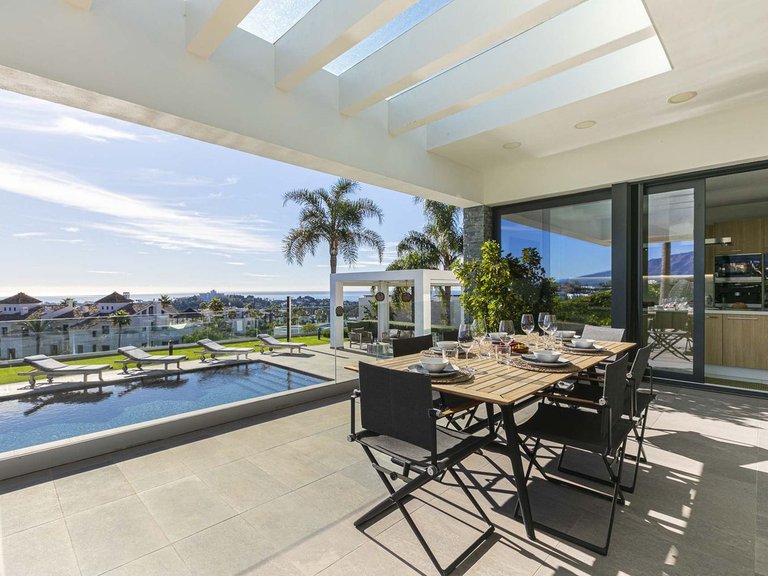 Villa for Sale in Benahavís, Malaga 17
