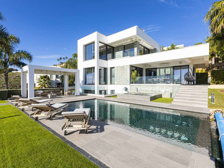 Villa for Sale in Benahavís, Malaga 22