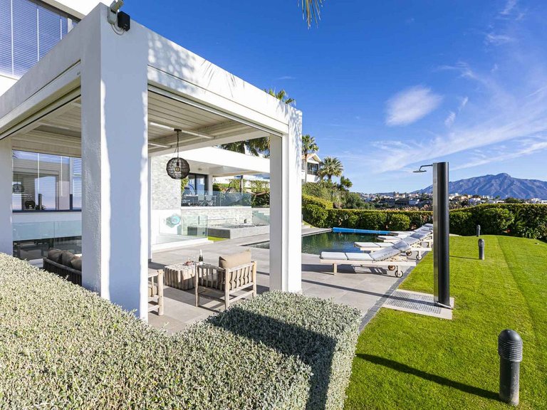 Villa for Sale in Costa del Sol, Benahavís, Malaga 24