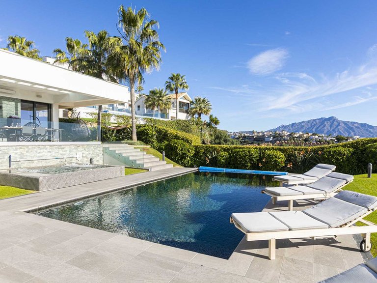 Villa for Sale in Costa del Sol, Benahavís, Malaga 29