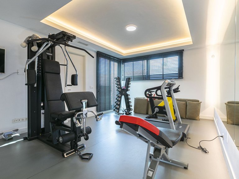 Villa for Sale in Benahavís, Malaga 37