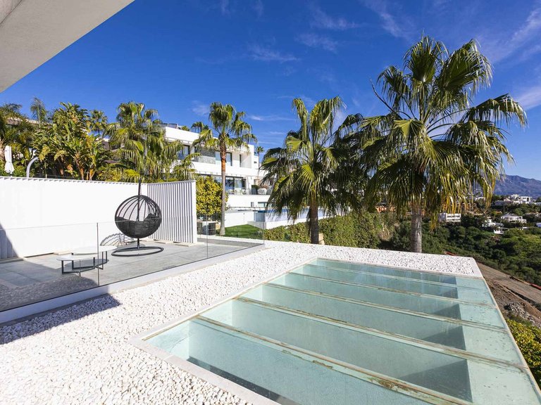 Villa for Sale in Costa del Sol, Benahavís, Malaga 43