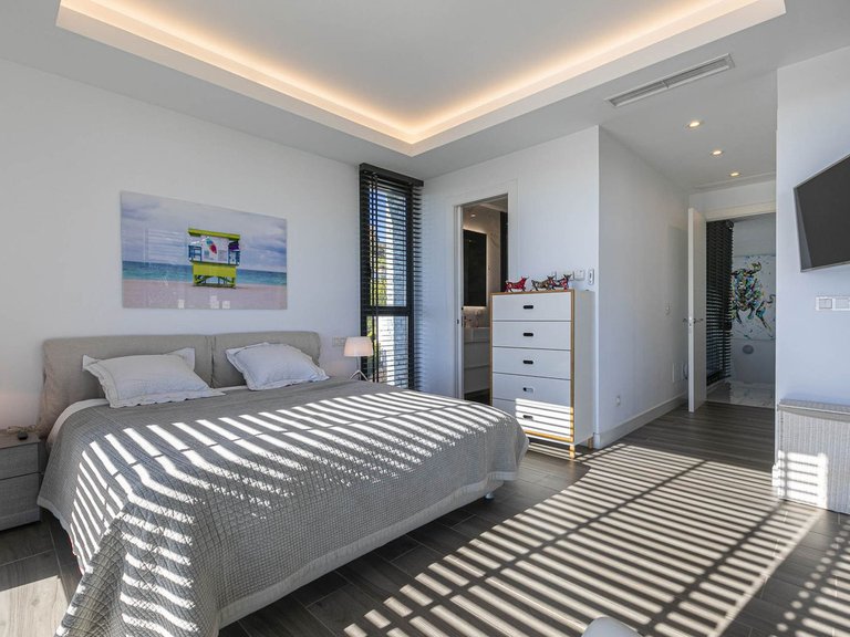 Villa for Sale in Benahavís, Malaga 45