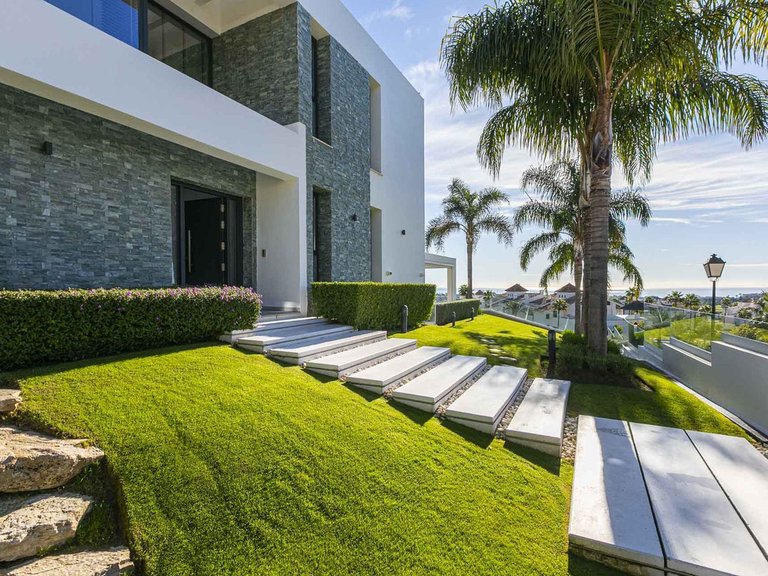 Villa for Sale in Costa del Sol, Benahavís, Malaga 52