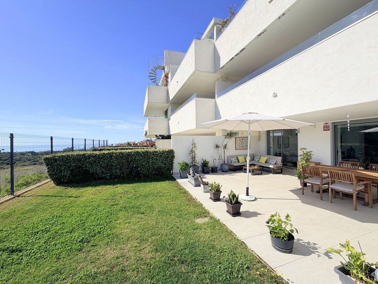 Apartment for Sale in Estepona, Malaga 10