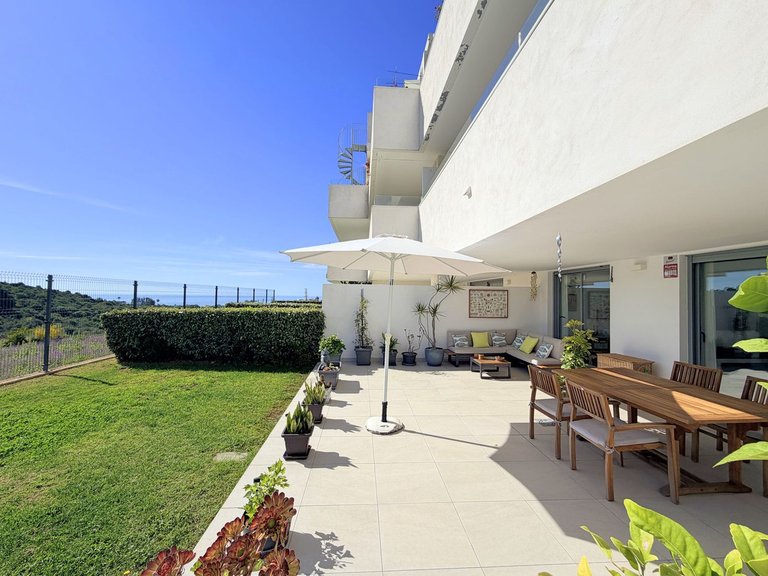 Apartment for Sale in Estepona, Malaga 2