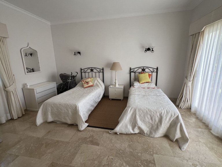 Villa for Sale in El Paraiso, Malaga 18