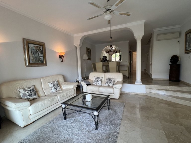 Villa for Sale in El Paraiso, Malaga 6