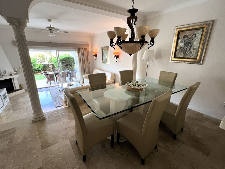 Villa for Sale in El Paraiso, Malaga 7