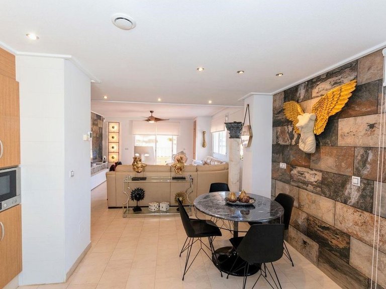Apartment for Sale in Los Dolses, Alicante 10