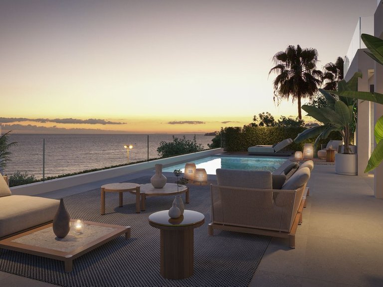 Villa for Sale in Las Lagunas, Malaga 5