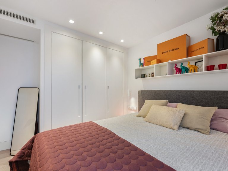 Apartment for Sale in Puerto Banús, Malaga 15