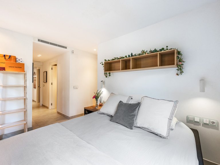 Apartment for Sale in Puerto Banús, Malaga 19