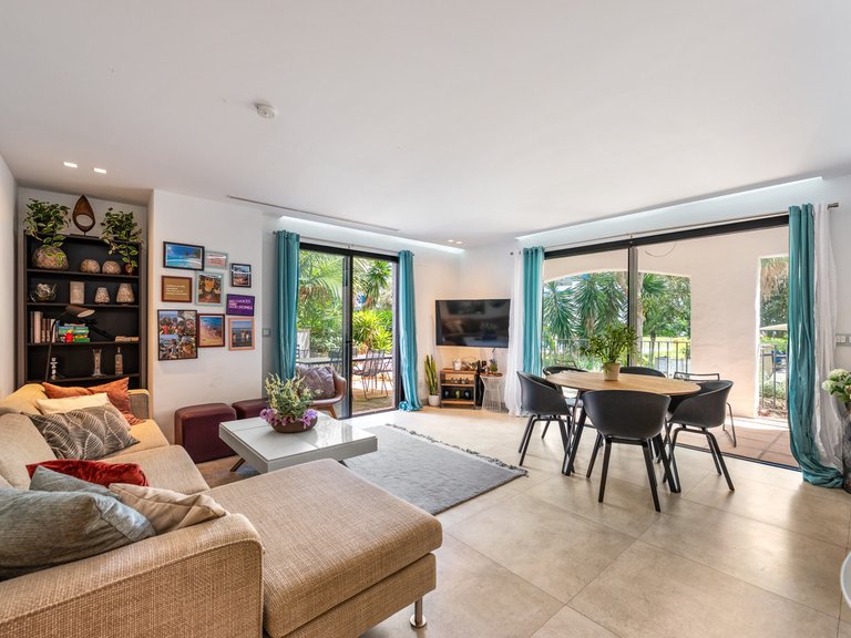 Apartment for Sale in Puerto Banús, Malaga 9