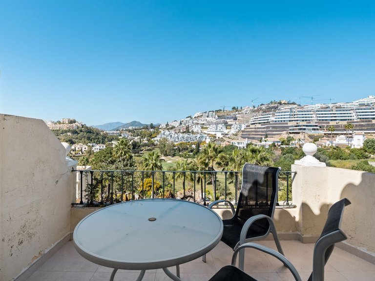 Apartment for Sale in La Quinta, Malaga 13