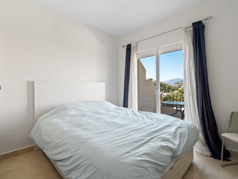 Apartment for Sale in La Quinta, Malaga 15