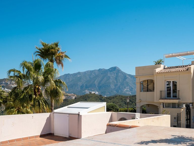 Apartment for Sale in La Quinta, Malaga 19