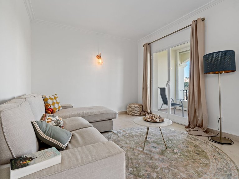 Apartment for Sale in La Quinta, Malaga 6