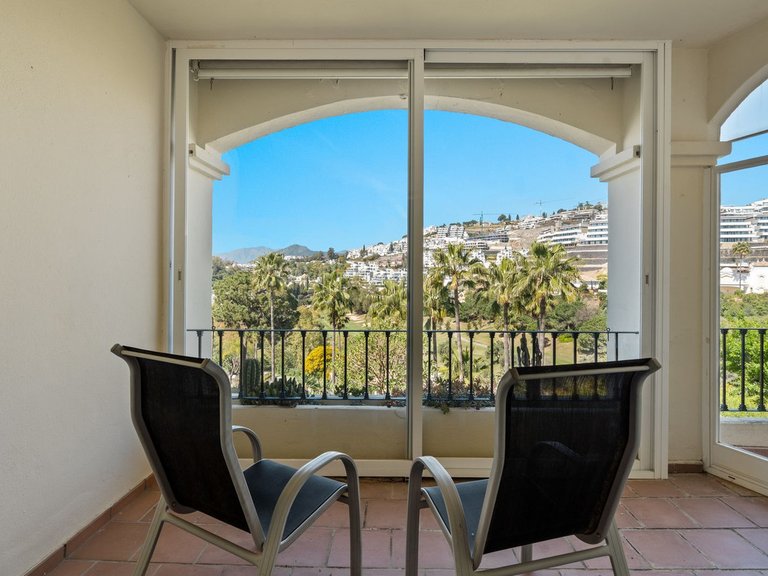Apartment for Sale in La Quinta, Malaga 7