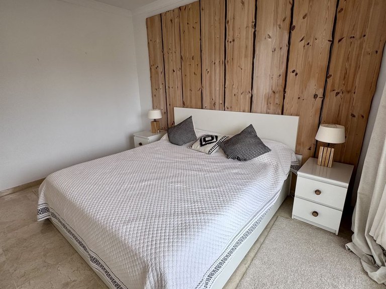 Apartment for Sale in La Mairena, Malaga 19