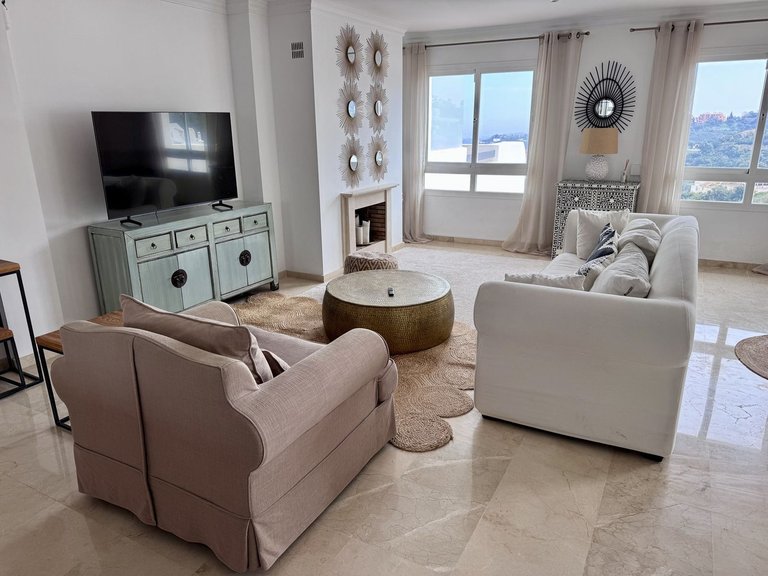 Apartment for Sale in La Mairena, Malaga 8
