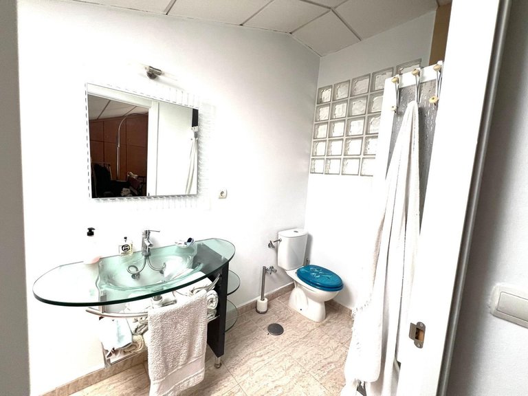 Apartment for Sale in Benalmadena Costa, Malaga 30