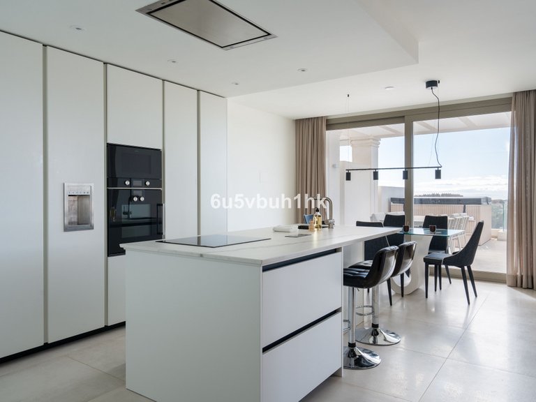 Apartment for Sale in Marbella, Malaga 11