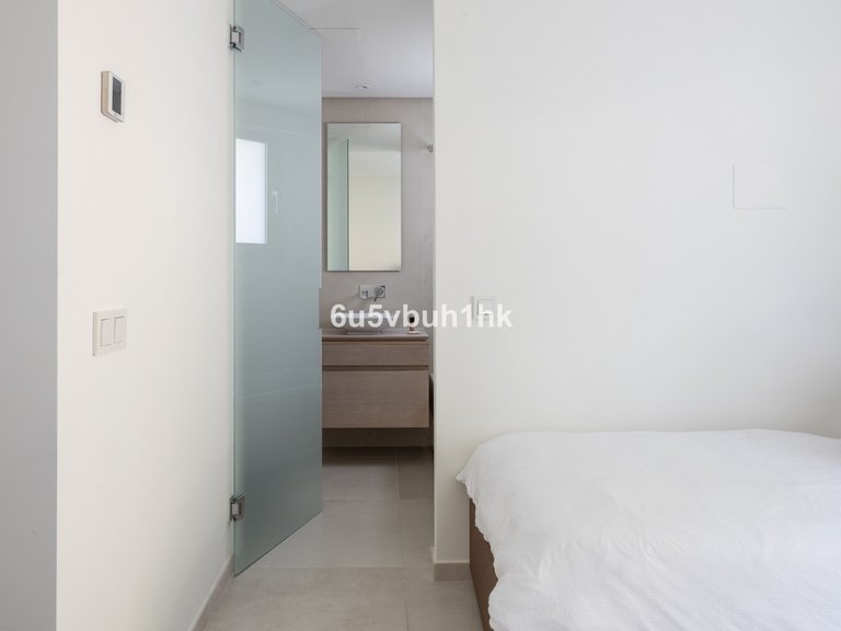 Apartment for Sale in Marbella, Malaga 25