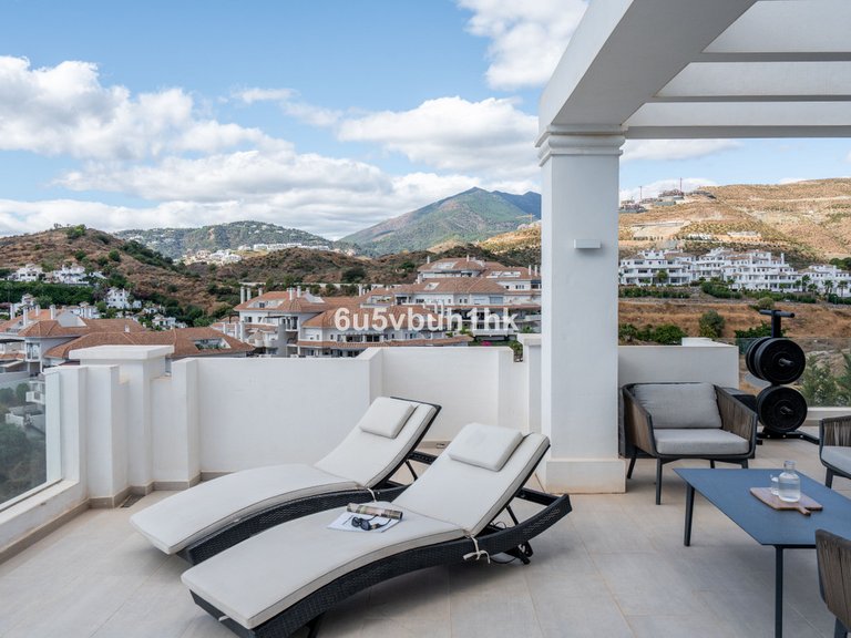 Apartment for Sale in Marbella, Malaga 31