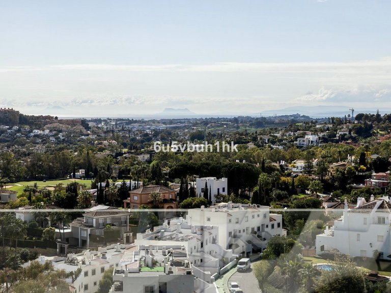 Apartment for Sale in Marbella, Malaga 32