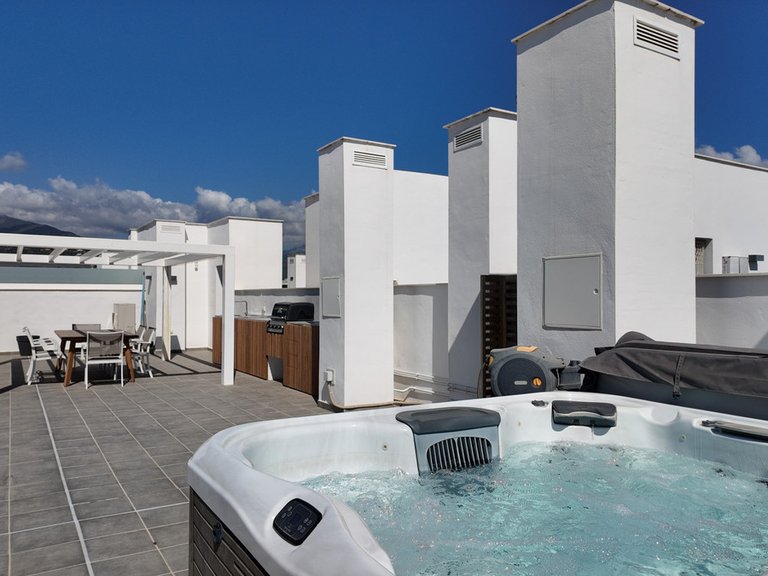 Apartment for Sale in San Pedro De Alcántara, Malaga 47