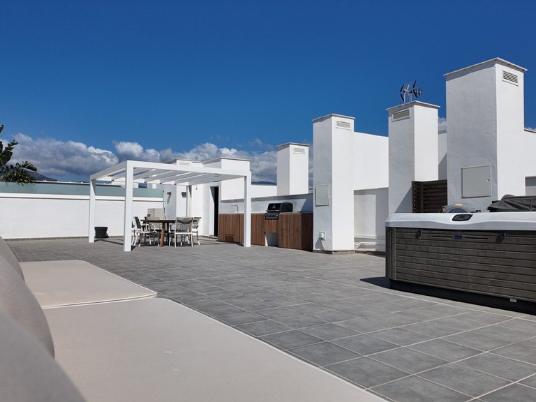 Apartment for Sale in San Pedro De Alcántara, Malaga 49