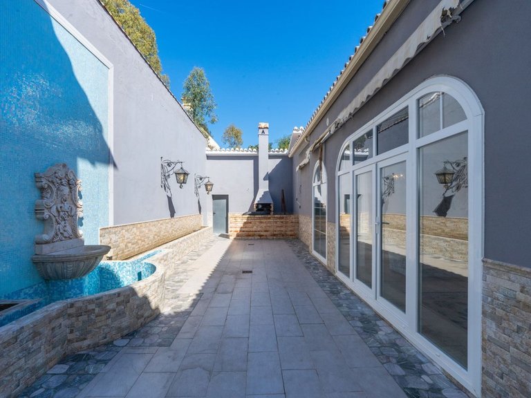 Villa for Sale in Benahavís, Malaga 22
