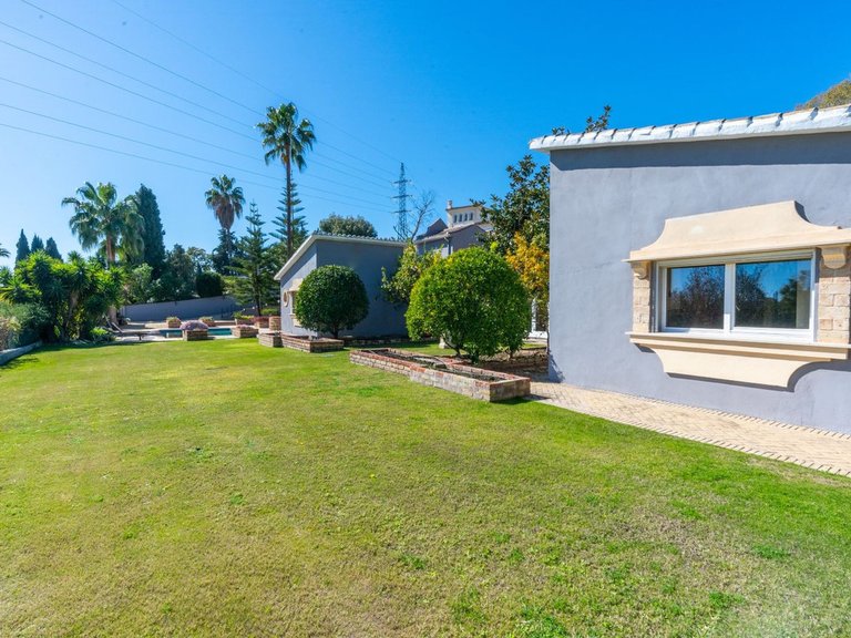 Villa for Sale in Benahavís, Malaga 47