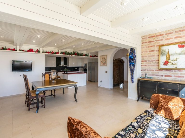 Villa for Sale in Benahavís, Malaga 7