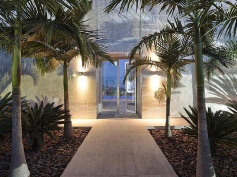 Villa for Sale in Benahavís, Malaga 2