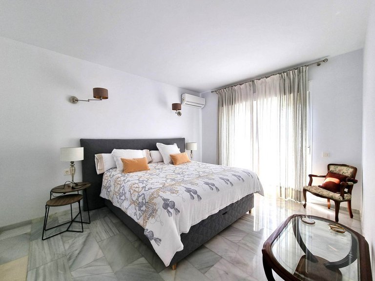 Villa for Sale in Calahonda, Malaga 13