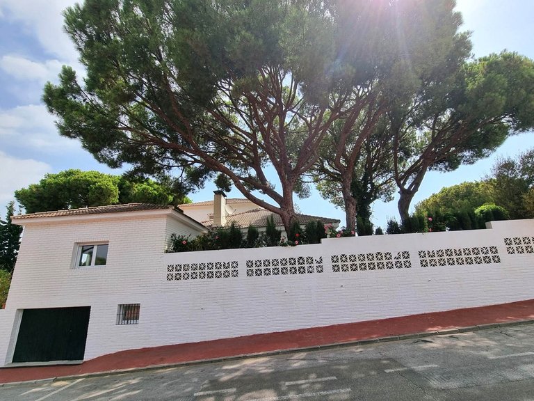 Villa for Sale in Calahonda, Malaga 21
