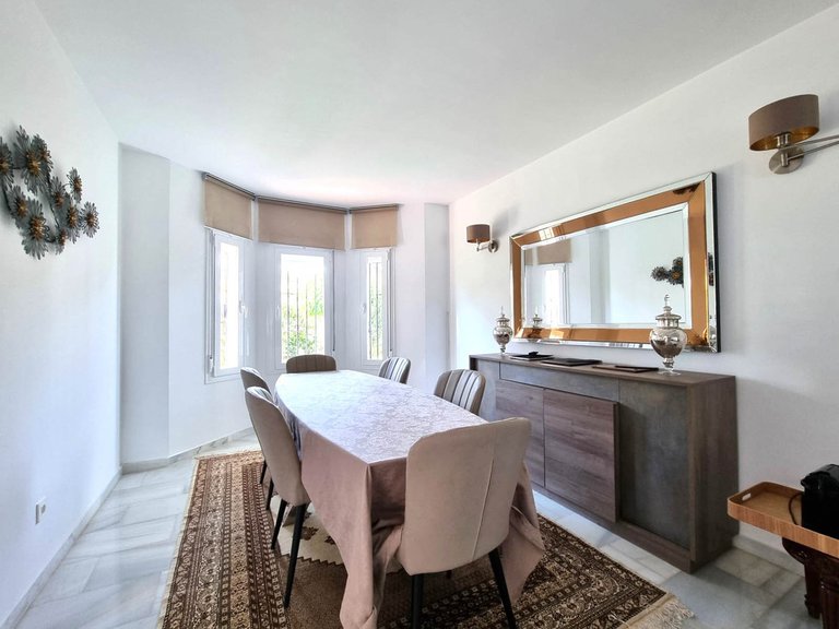 Villa for Sale in Calahonda, Malaga 3