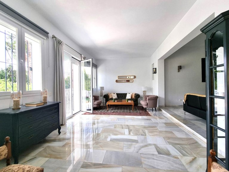 Villa for Sale in Calahonda, Malaga 5