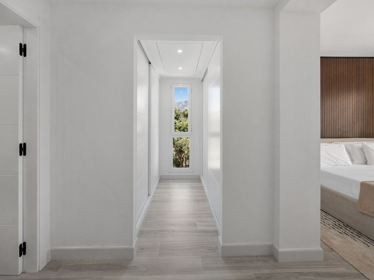 Apartment for Sale in Benahavís, Malaga 13