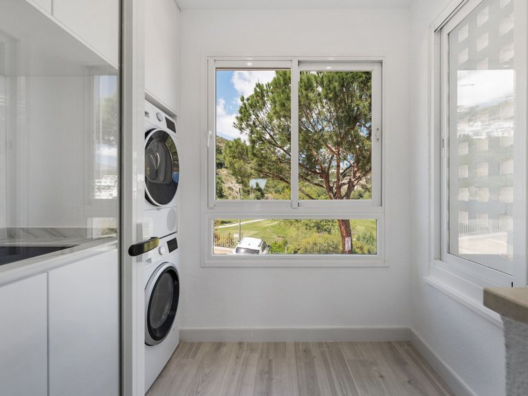 Apartment for Sale in Benahavís, Malaga 27