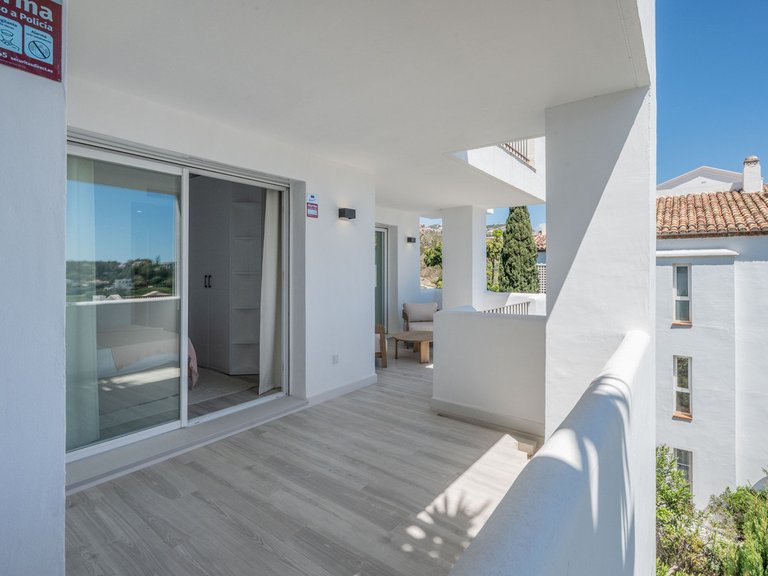 Apartment for Sale in Benahavís, Malaga 30