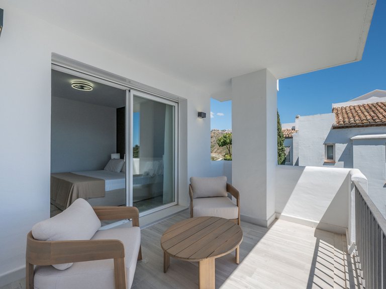 Apartment for Sale in Benahavís, Malaga 32