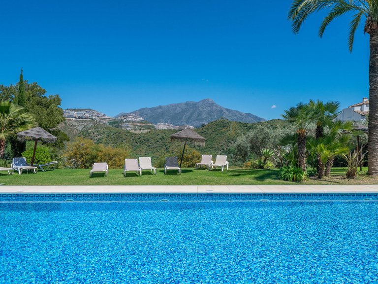 Apartment for Sale in Benahavís, Malaga 33