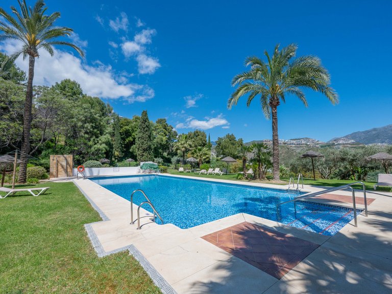 Apartment for Sale in Benahavís, Malaga 36