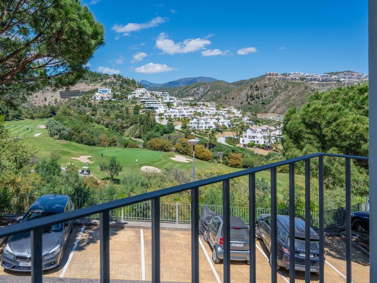 Apartment for Sale in Benahavís, Malaga 38