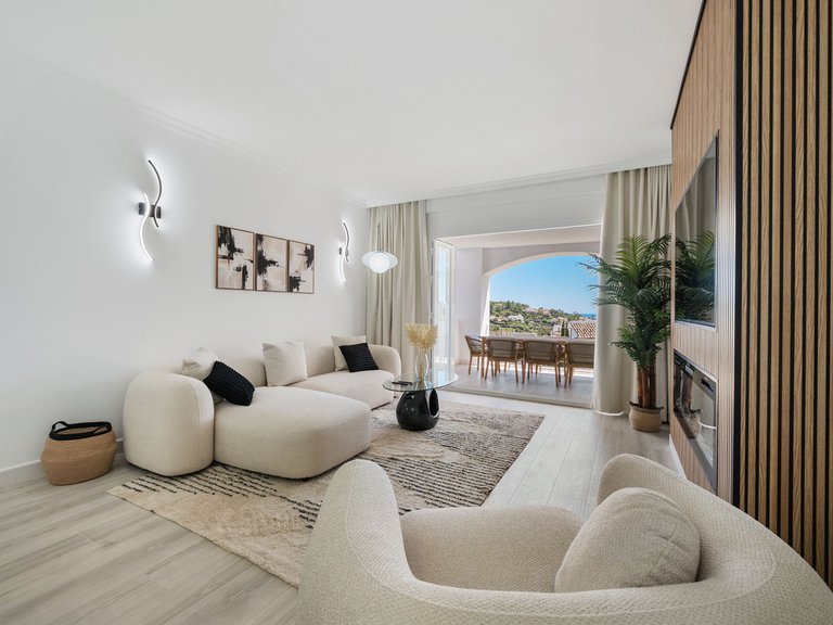 Apartment for Sale in Benahavís, Malaga 4